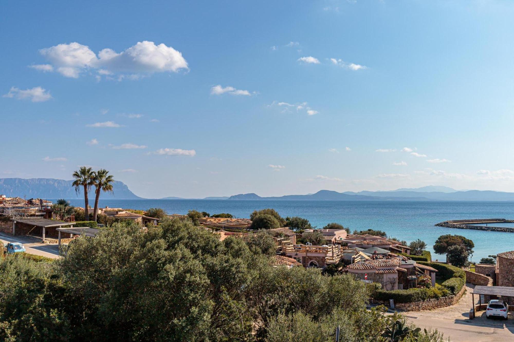 Villetta Franca 100M From The Beach - Happy Rentals Golfo Aranci Bagian luar foto