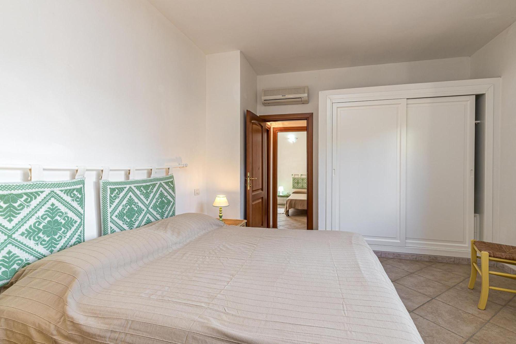 Villetta Franca 100M From The Beach - Happy Rentals Golfo Aranci Bagian luar foto